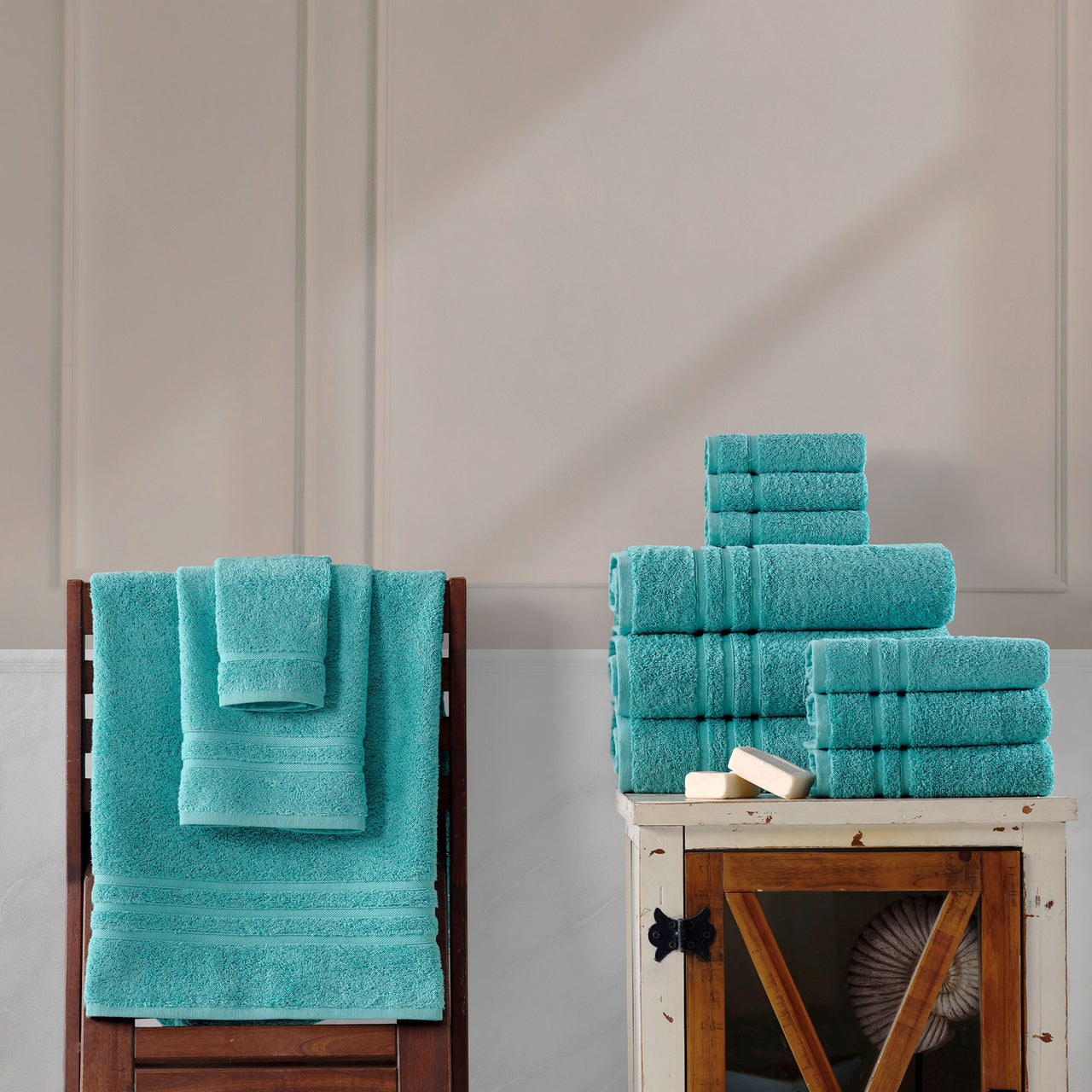 Classic Oasis Collection Bath Towels