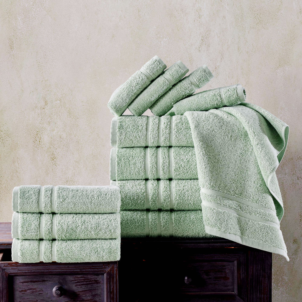 Classic Oasis Collection Bath Towels