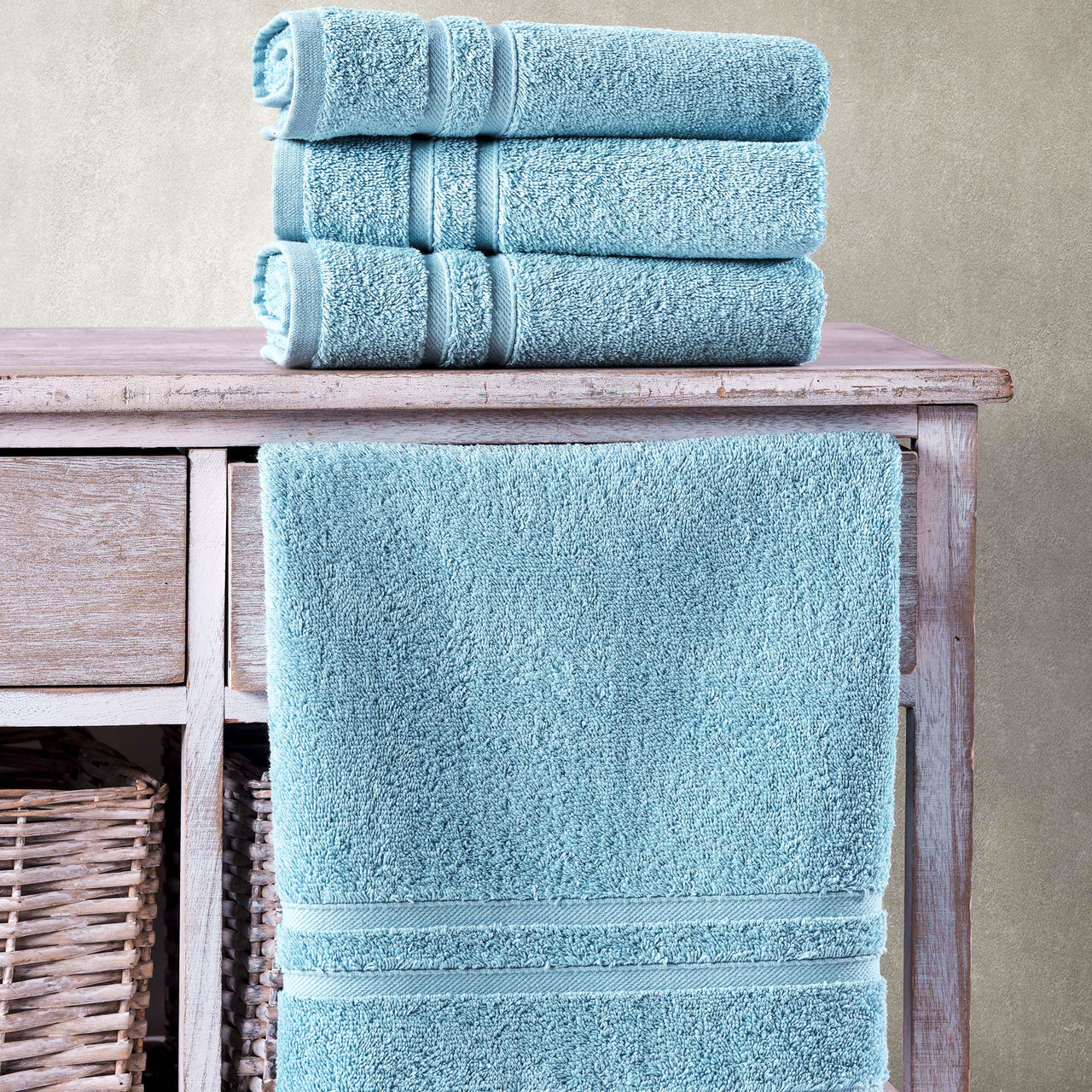 Classic Oasis Collection Hand Towels