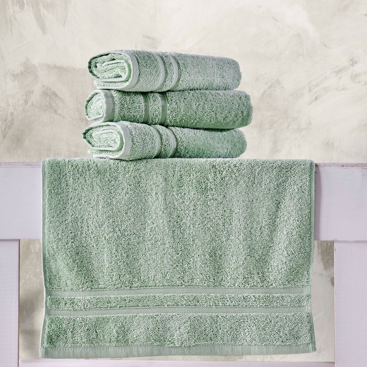 Classic Oasis Collection Hand Towels