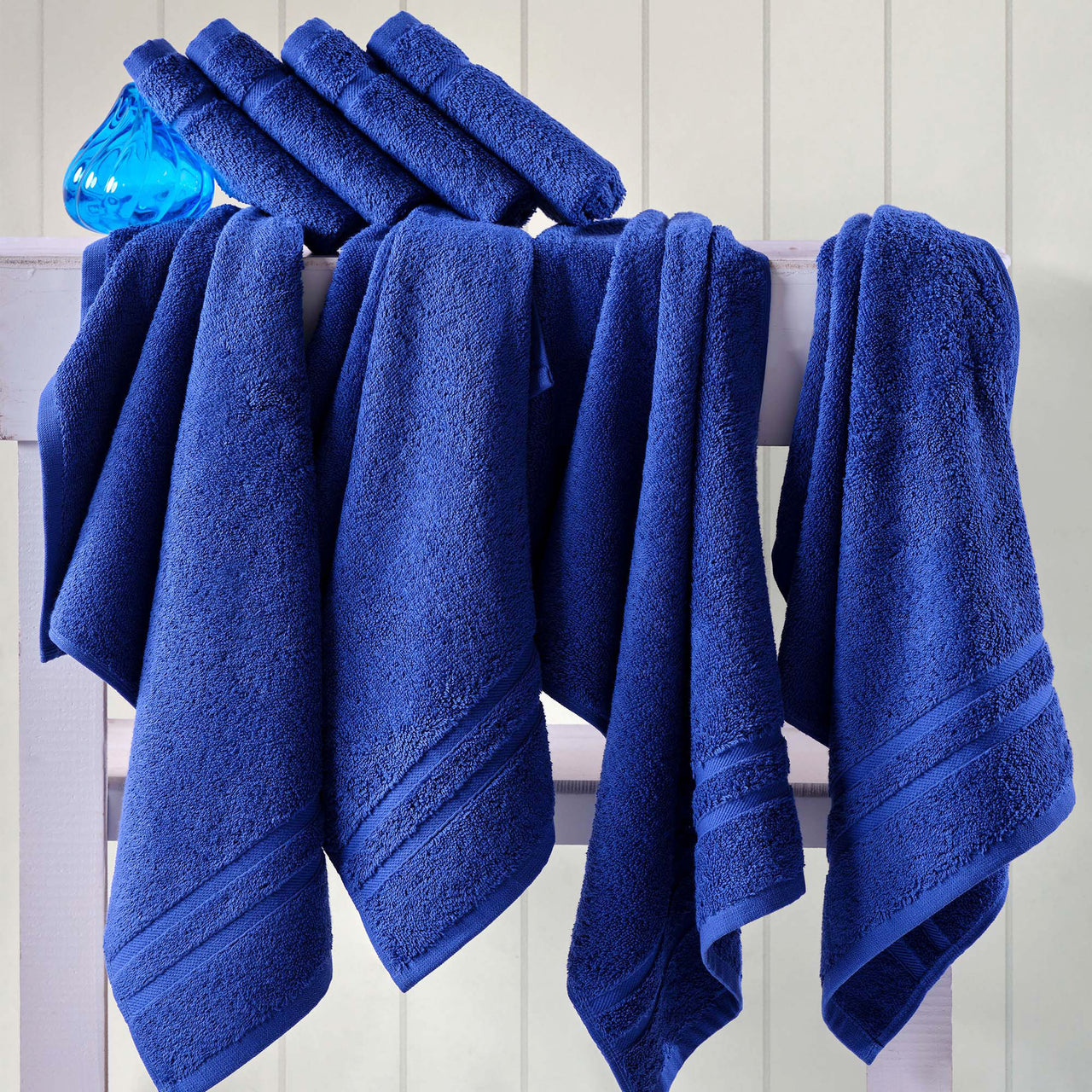 Classic Oasis Collection Hand Towels