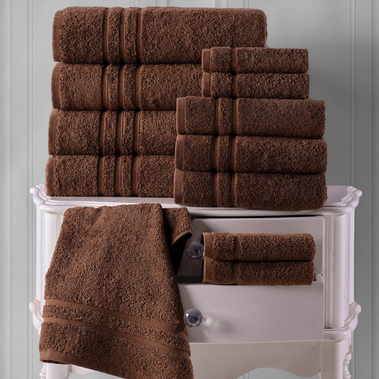 Classic Oasis Collection Bath Towels